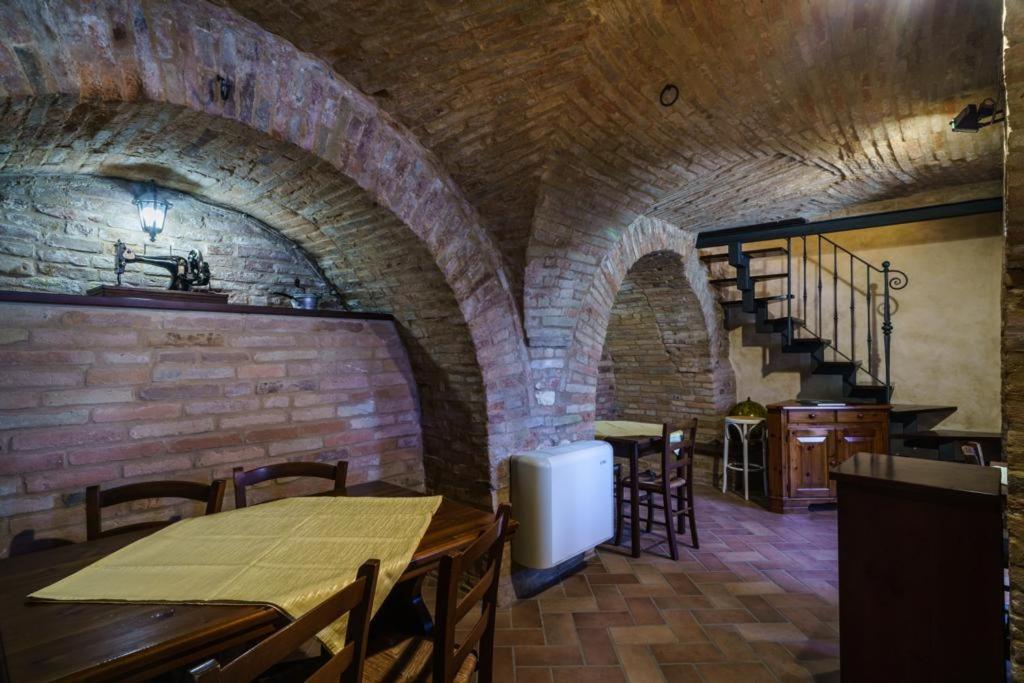B&B La Locanda Del Serafino Sarnano Exterior photo